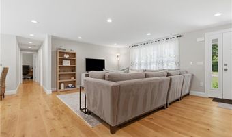 1864 Flat River Rd, Coventry, RI 02816