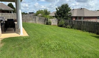 3201 SW Camden Dr, Bentonville, AR 72712