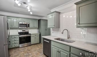 354 E Creek Bnd, Athens, GA 30605