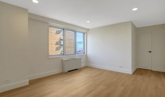 1200 N NASH St 811, Arlington, VA 22209