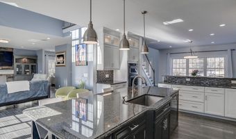 46 West St, Berlin, MA 01503
