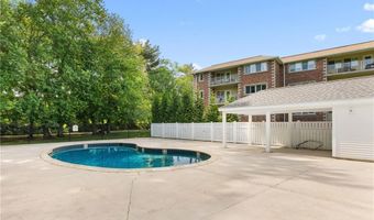 30 Argyle Ave 206, East Providence, RI 02915
