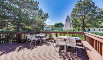 1912 N Coldspring Rd, Arlington Heights, IL 60004