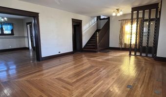 11 5th Ave W, Albia, IA 52531