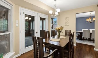 20 Greystoke Ct, Ballwin, MO 63021