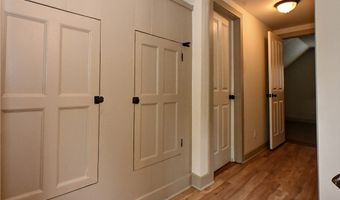 11 Sands Ave, Ambridge, PA 15003