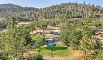 8509 Tenino Ter, Eagle Point, OR 97524