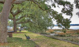 Washington Drive, Beaufort, SC 29902