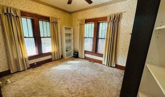 243 E 17th St, Baxter Springs, KS 66713