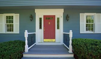 8 Maddy Ln, Acton, MA 01720