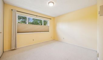 1400 SE LAVA Dr 6, Milwaukie, OR 97222