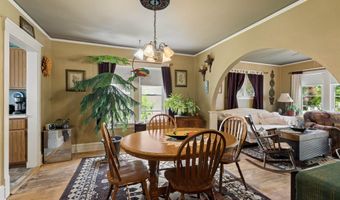 1320 N HARRIMAN St, Appleton, WI 54911