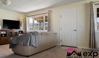 261 Hemlock St, Buffalo, WY 82834