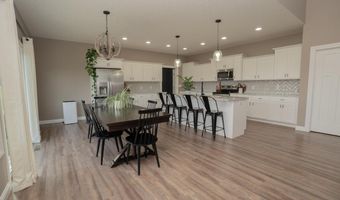 106 Timber Trl, Anna, OH 45302