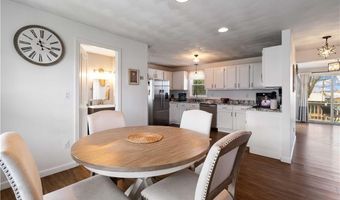 3 Mallory Ct, Bristol, RI 02809