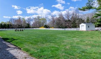 116 Nayatt Rd, Barrington, RI 02806