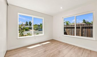 5570 Rock Tree Dr, Agoura Hills, CA 91301