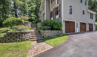 7 Oak Ridge Dr, Atkinson, NH 03811