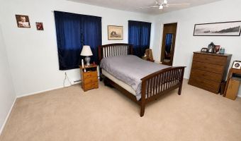 7 S Seas Ct, Barnegat, NJ 08005