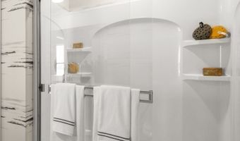 1221 Glenmont St, Algonquin, IL 60102