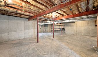 63 Meadow Brook Rd, Brookfield, CT 06804