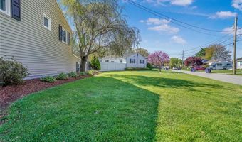 1 Pinehurst Rd, East Providence, RI 02915
