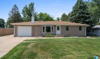 2013 E Sylvan Cir, Brandon, SD 57005