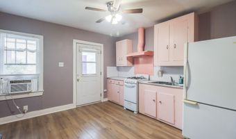 1054 Columbus St, Biloxi, MS 39530