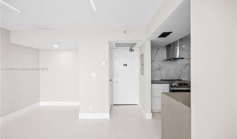 20379 W Country Club Dr 1938, Aventura, FL 33180