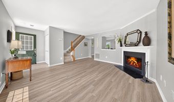 6576 MEDINAH Ln, Alexandria, VA 22312