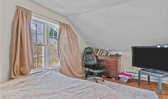 12 Callender Ave 2, Newport, RI 02840