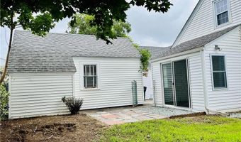 74 Leslie St, Cranston, RI 02910