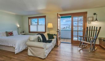 19 Gresham St, Ashland, OR 97520