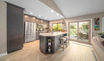 4320 Los Padres Dr, Fallbrook, CA 92028