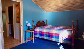 560 S Emerald Isle, Alderson, WV 24910