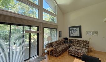 438-73 Cedar Rdg, Aurora, OH 44202