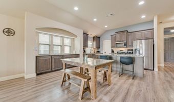 102 Cimmaron Ct, Alvarado, TX 76009