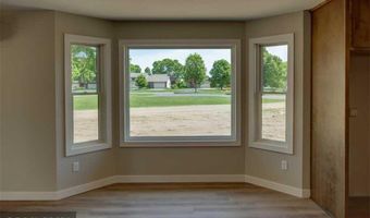 620 Pondhurst Dr, Amery, WI 54001