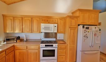 6 Chondell Dr, Cody, WY 82414