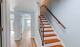 4472 RUGGLES Ct, Annandale, VA 22003