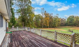 1320 Pratt Rd, Ararat, NC 27007