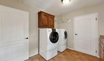 2215 MARGARET Dr, Bosque Farms, NM 87068