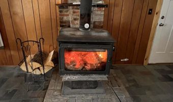 8 Graffam Rd, Baldwin, ME 04091