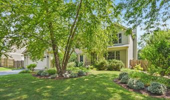 761 Mayfair Ln, Algonquin, IL 60102