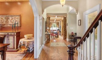287 Gibbs Ave, Newport, RI 02840