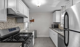 16 Flynn Ave, Cranston, RI 02920