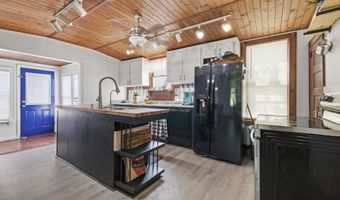 686 Weeks Ave, Asbury, MO 64832