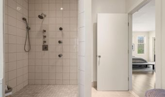 19 Locust Ln, Aquinnah, MA 02535