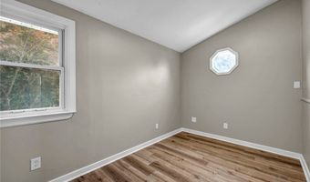 825 Dan St, Akron, OH 44310