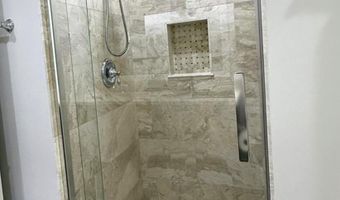5287 BALLYCASTLE Cir, Alexandria, VA 22315